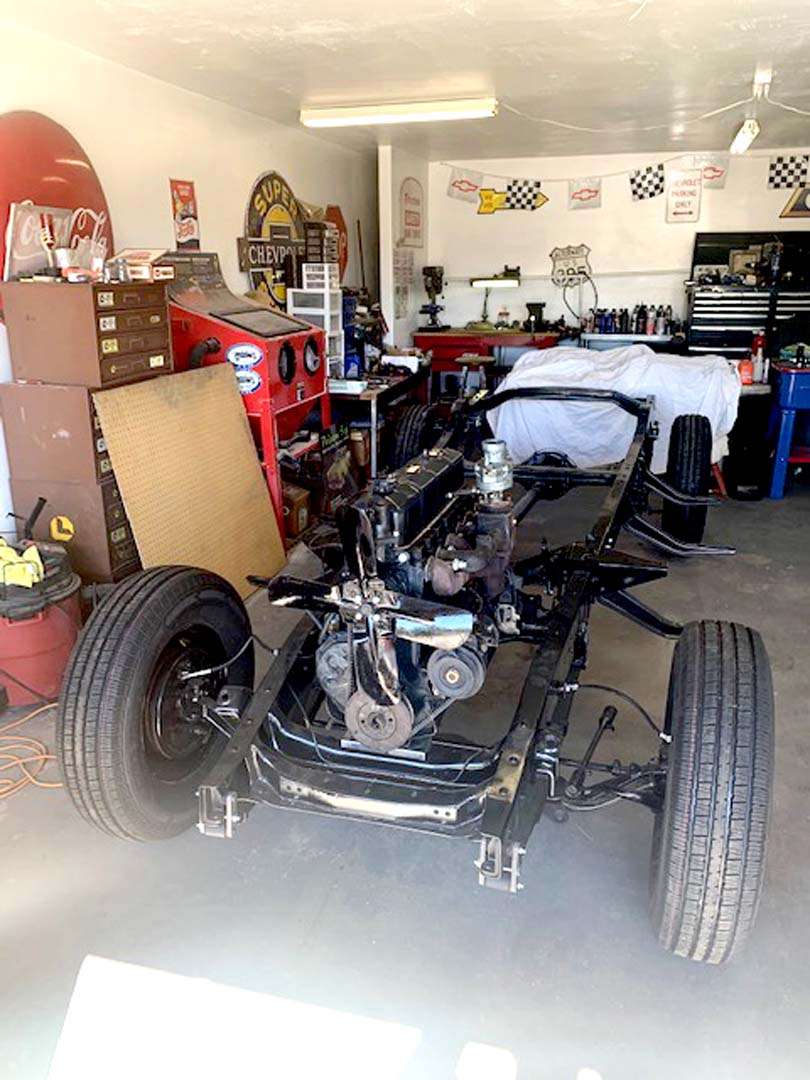 Chassis complete